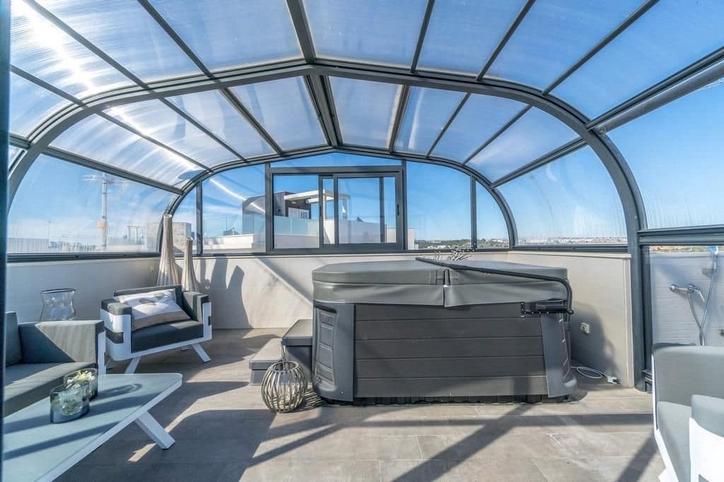 2 bedroom Villa for sale in Campoamor with pool - € 1,250,000 (Ref: 8751095)