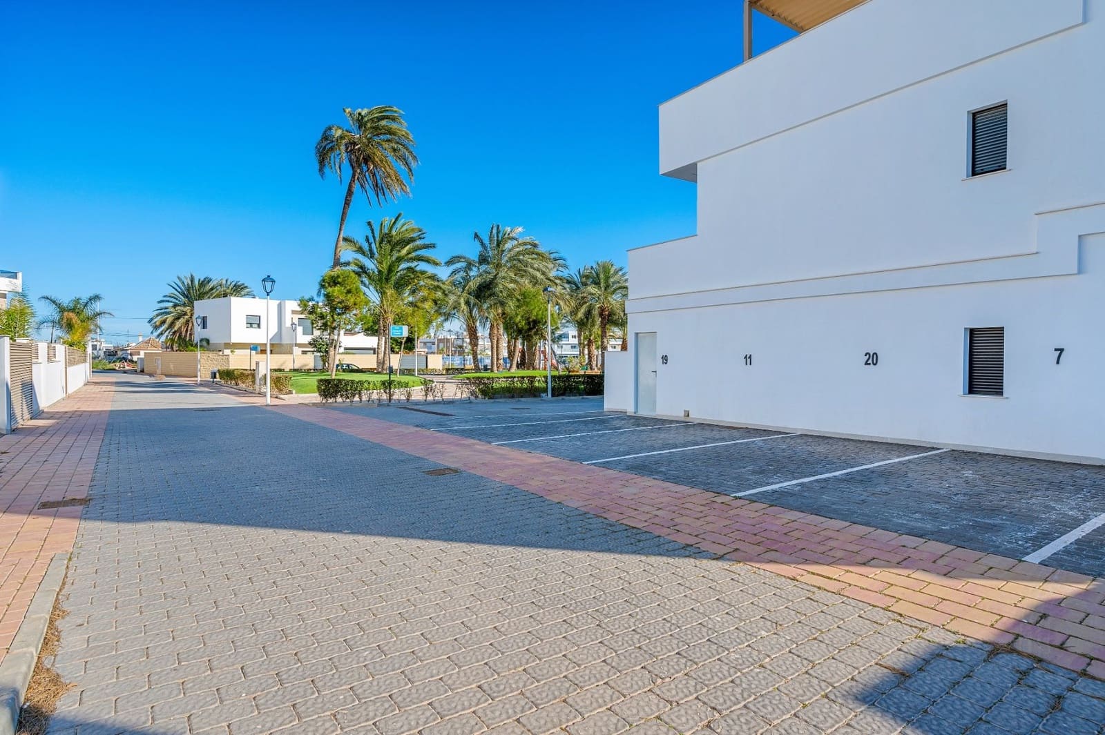 2 soveværelse Lejlighed til salg i San Pedro del Pinatar med swimmingpool garage - € 249.000 (Ref: 8780187)