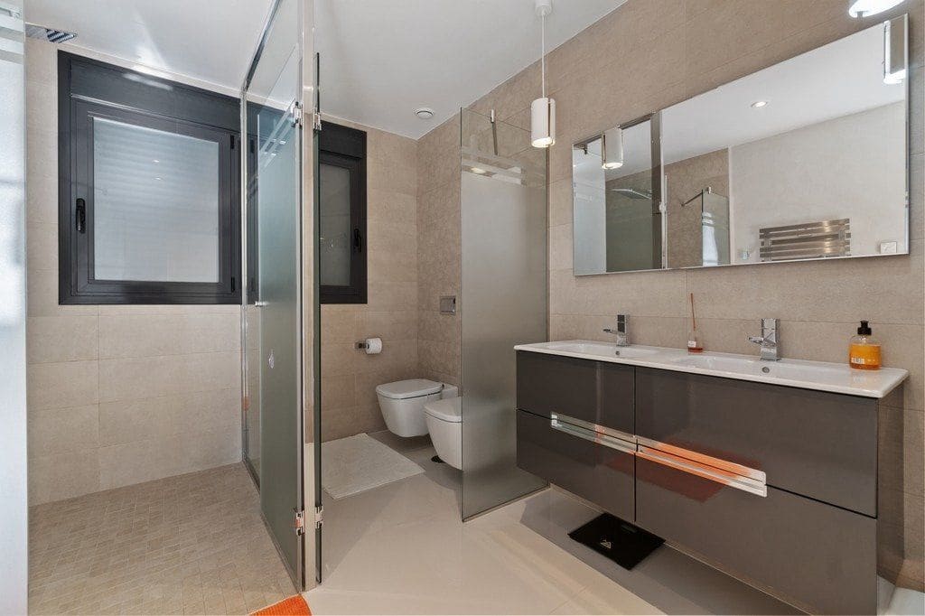 3 bedroom Villa for sale in Campoamor with pool - € 1,100,000 (Ref: 8809857)