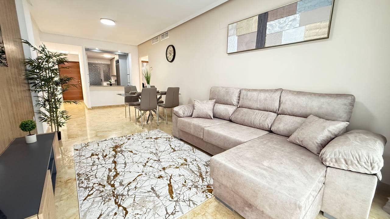 2 quarto Apartamento para venda em Torrevieja com piscina - 239 900 € (Ref: 8814007)