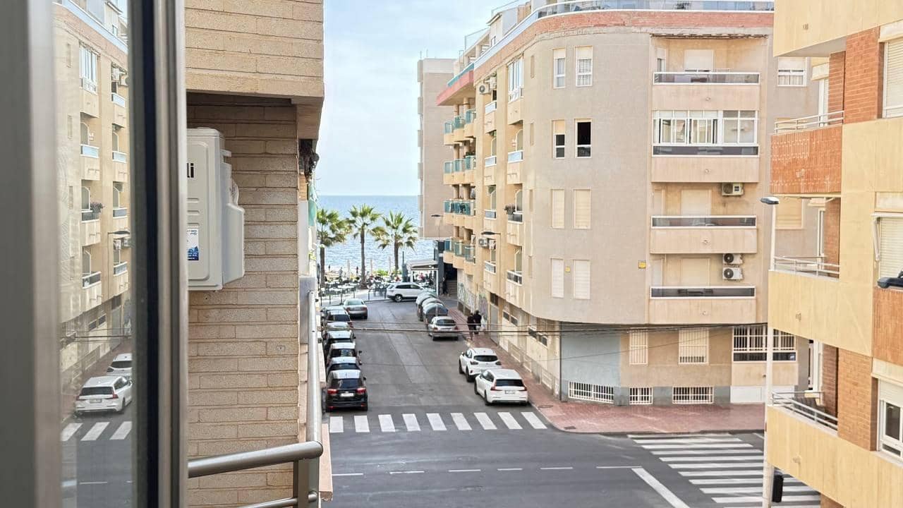 2 quarto Apartamento para venda em Torrevieja com piscina - 239 900 € (Ref: 8814007)