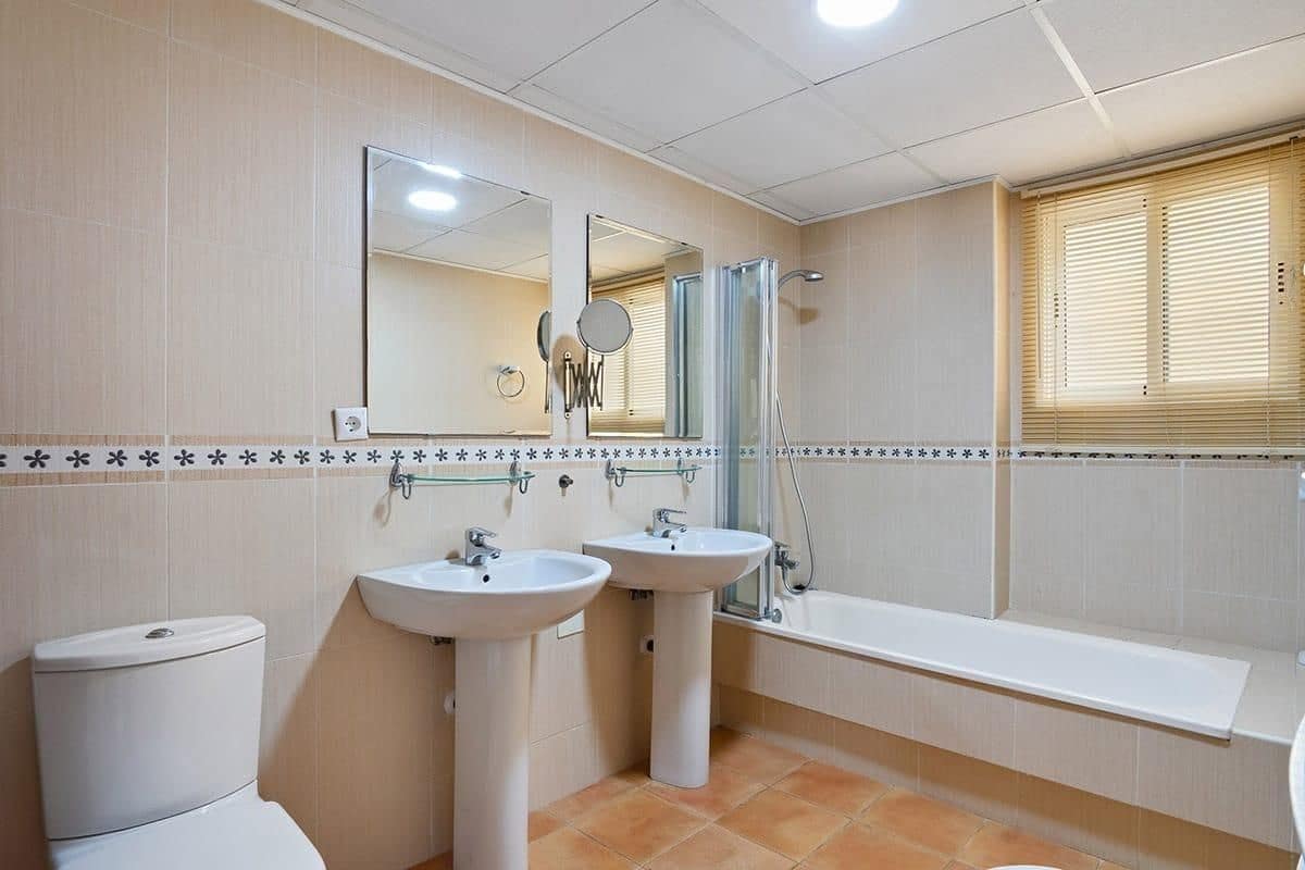 4 camera da letto Appartamento in vendita in Campoamor con piscina - 495.000 € (Rif: 8828689)