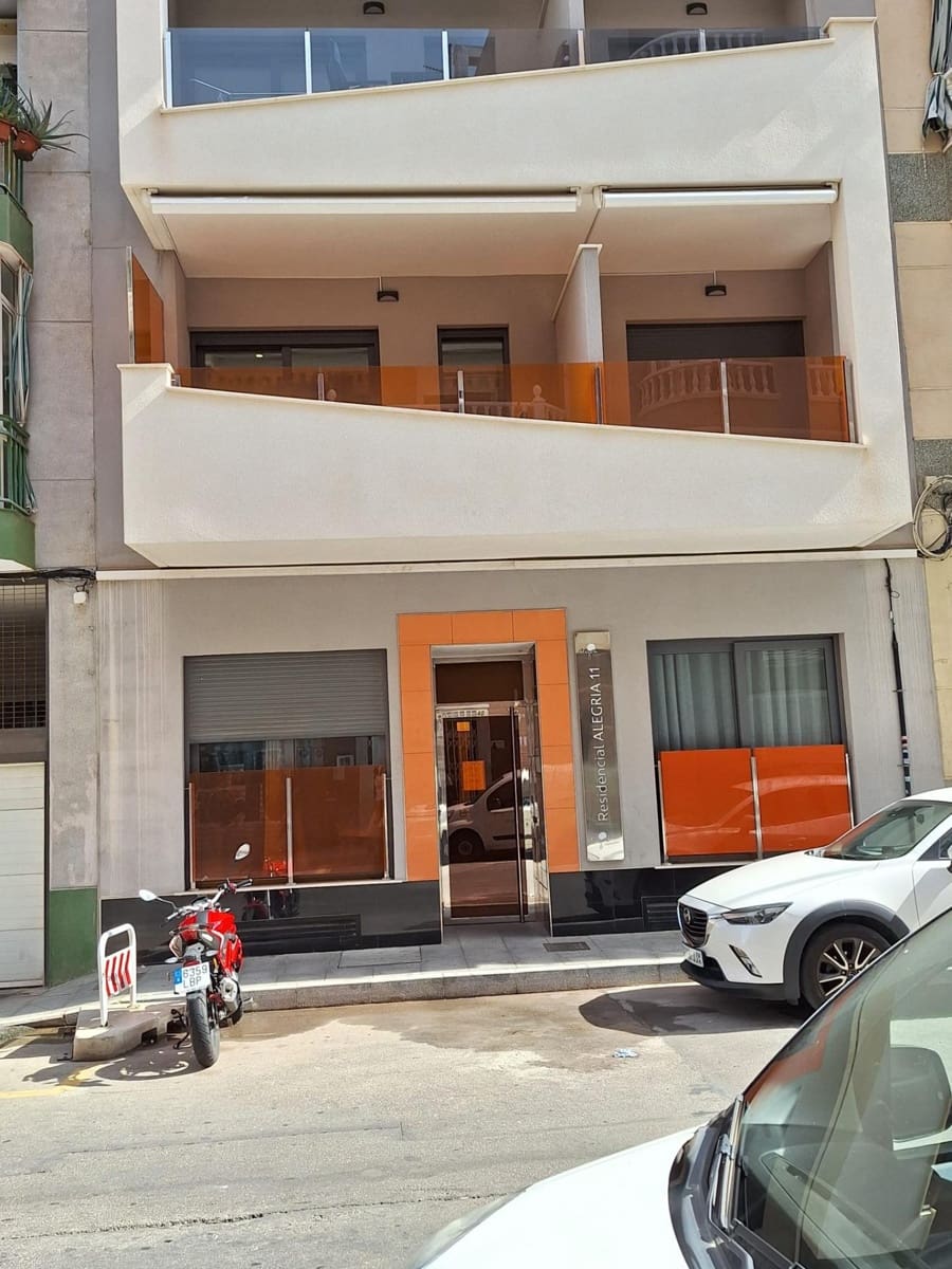 Apartamento de 1 habitación en Torrevieja en venta con piscina garaje - 239.000 € (Ref: 8836671)