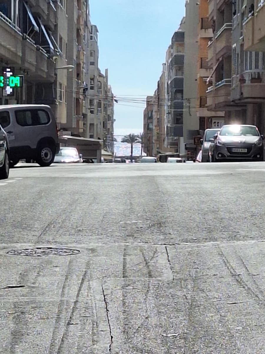 Apartamento de 1 habitación en Torrevieja en venta con piscina garaje - 239.000 € (Ref: 8836671)