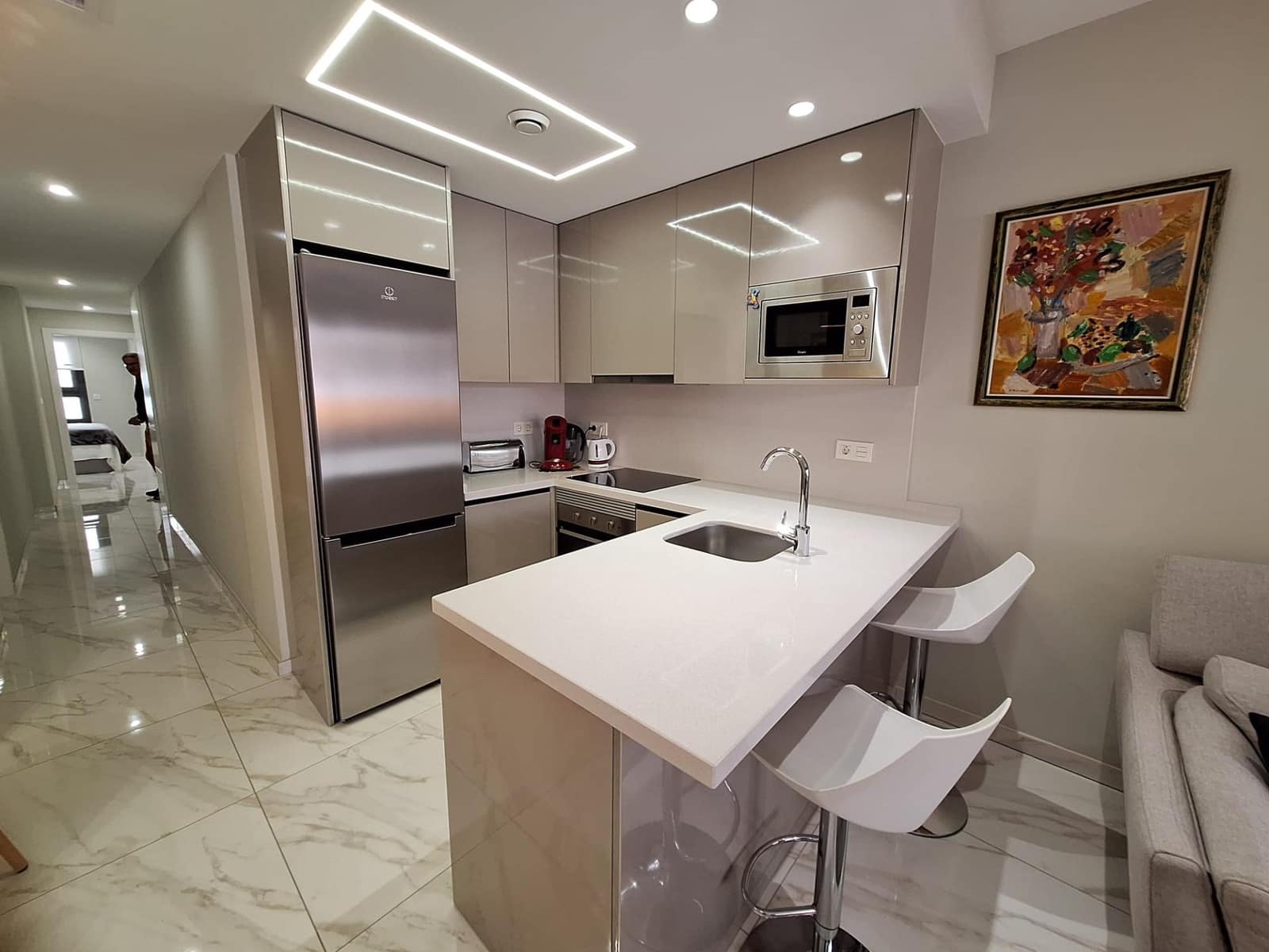 Apartamento de 1 habitación en Torrevieja en venta con piscina garaje - 239.000 € (Ref: 8836671)