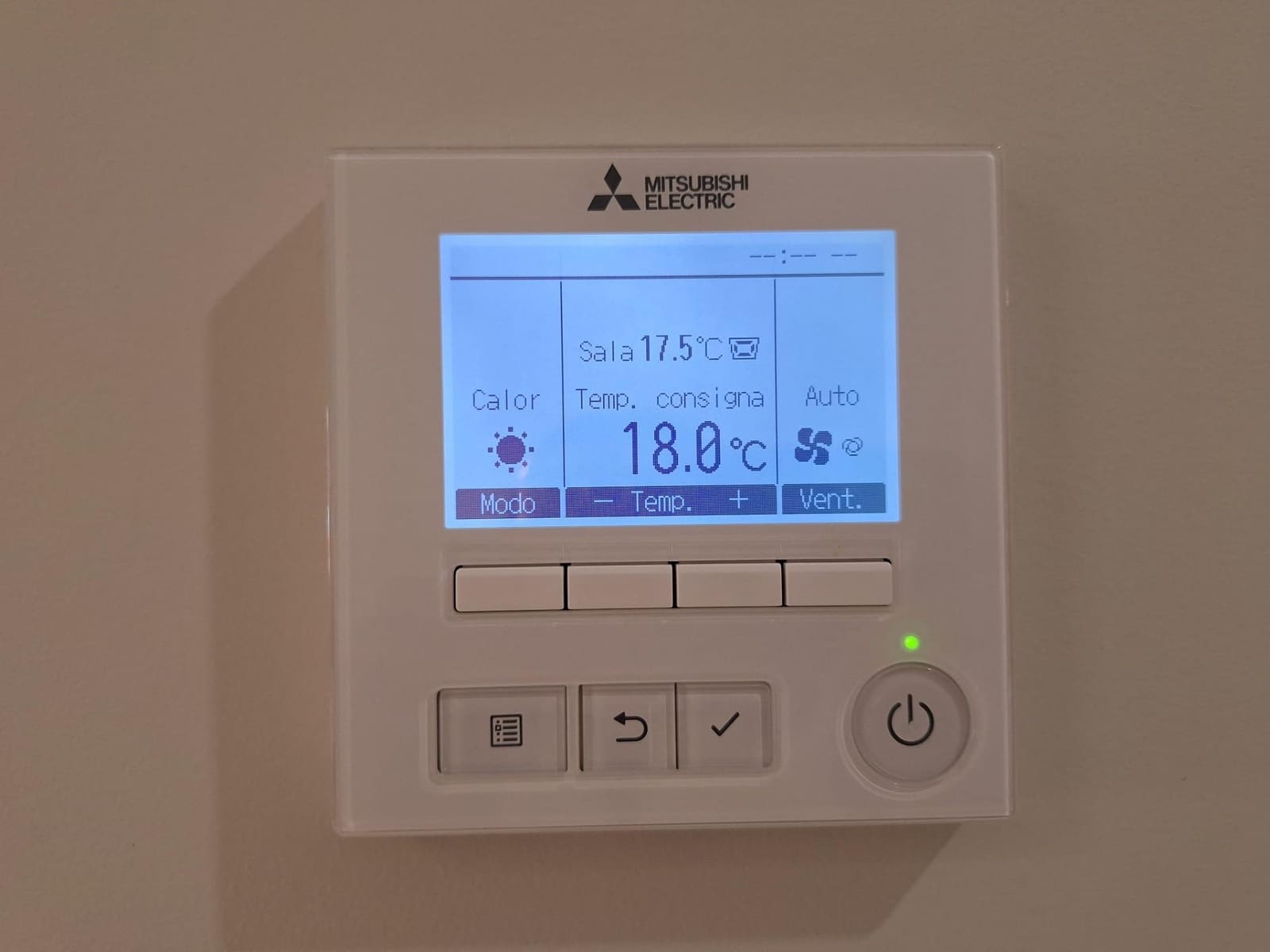 Apartamento de 1 habitación en Torrevieja en venta con piscina garaje - 239.000 € (Ref: 8836671)