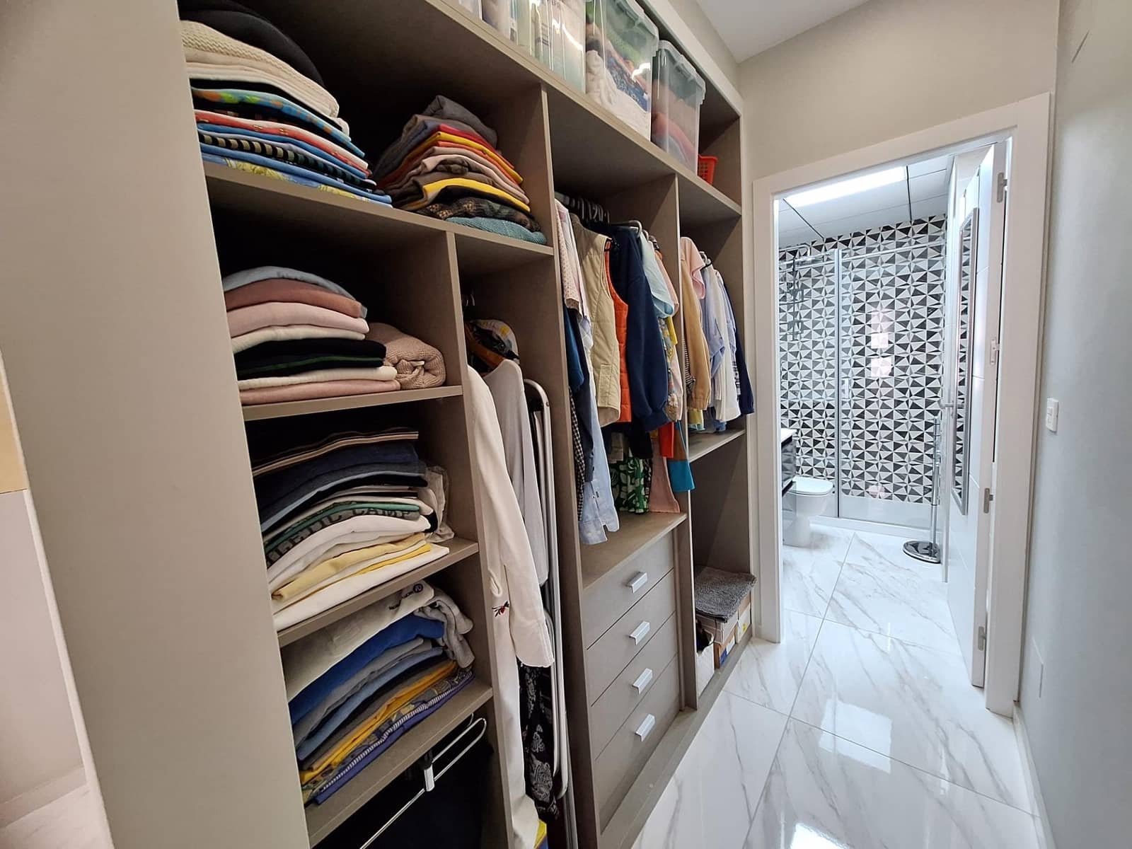 Apartamento de 1 habitación en Torrevieja en venta con piscina garaje - 239.000 € (Ref: 8836671)