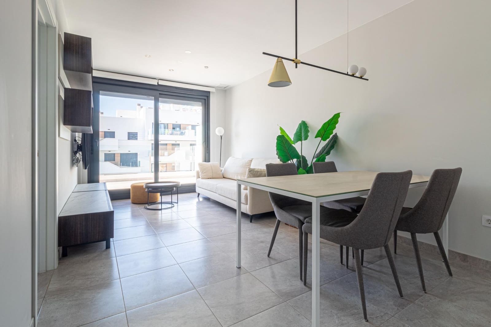 2 soveværelse Penthouse til salg i Filipinas med swimmingpool garage - € 299.000 (Ref: 8847741)