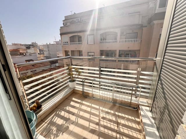 3 makuuhuone Huoneisto myytävänä paikassa Puerto Deportivo, Torrevieja - 209 900 € (Ref: 8854970)