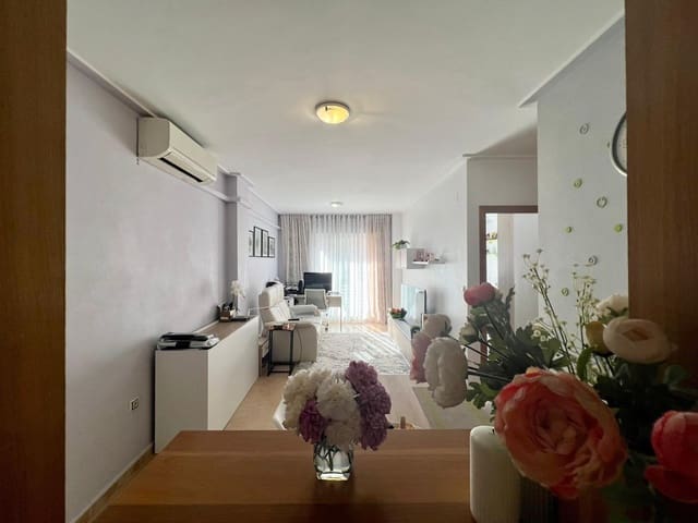 3 makuuhuone Huoneisto myytävänä paikassa Puerto Deportivo, Torrevieja - 209 900 € (Ref: 8854970)