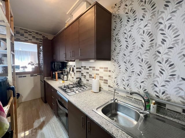 3 makuuhuone Huoneisto myytävänä paikassa Puerto Deportivo, Torrevieja - 209 900 € (Ref: 8854970)