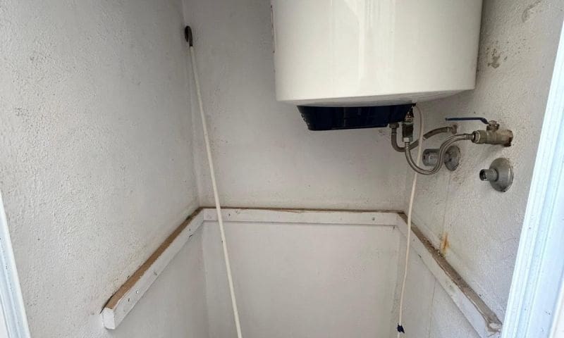 2 sypialnia Bungalow na sprzedaż w Torrevieja z basenem - 165 000 € (Ref: 8854971)