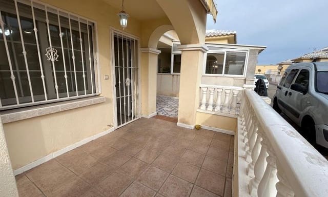 2 makuuhuone Bungalow myytävänä paikassa Centro, Torrevieja mukana uima-altaan - 165 000 € (Ref: 8854971)