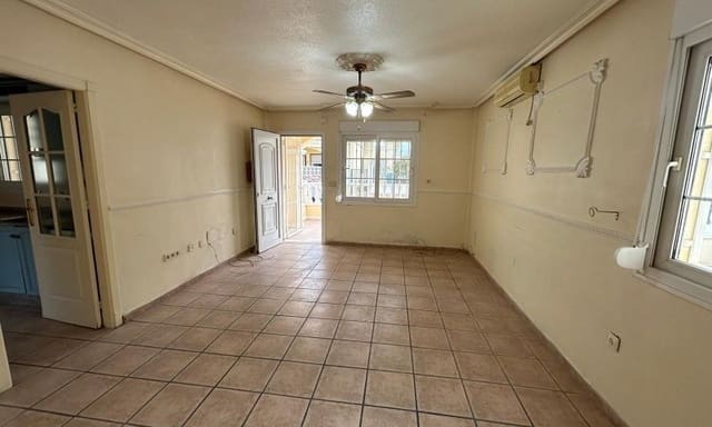 2 sypialnia Bungalow na sprzedaż w Centro, Torrevieja z basenem - 165 000 € (Ref: 8854971)