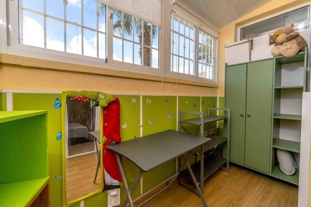 Appartement de 2 chambres à louer à Campoamor avec garage - 1 500 € (Ref: 8854973)