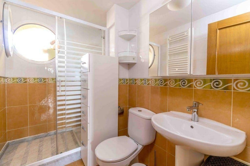 Appartement de 2 chambres à louer à Campoamor avec garage - 1 500 € (Ref: 8854973)