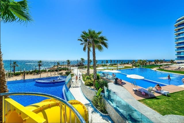 Apartamento de 2 habitaciones en Punta Prima, Torrevieja en venta con piscina garaje - 389.000 € (Ref: 8857402)