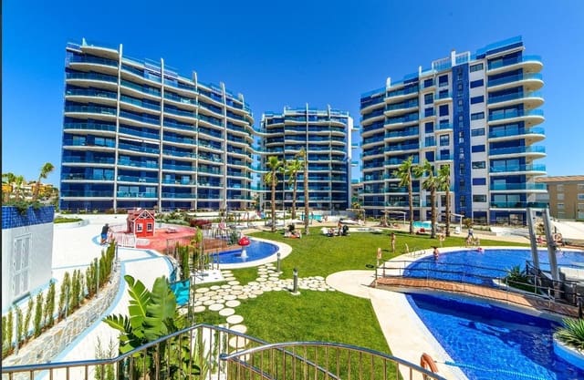 Apartamento de 2 habitaciones en Punta Prima, Torrevieja en venta con piscina garaje - 389.000 € (Ref: 8857402)