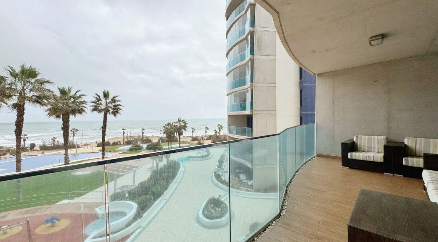 Apartamento de 2 habitaciones en Punta Prima en venta con piscina garaje - 389.000 € (Ref: 8857402)