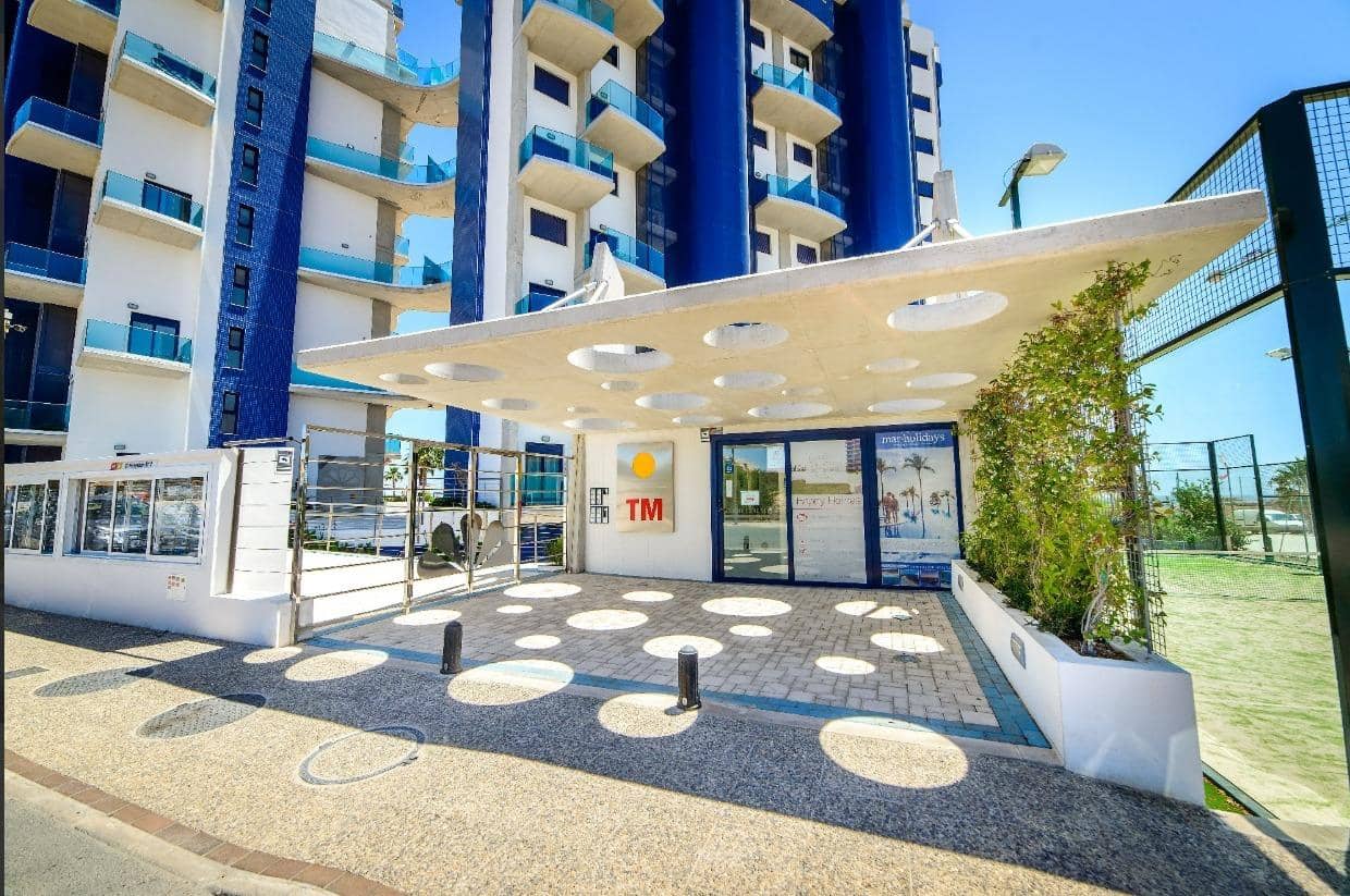 Apartamento de 2 habitaciones en Punta Prima en venta con piscina garaje - 389.000 € (Ref: 8857402)