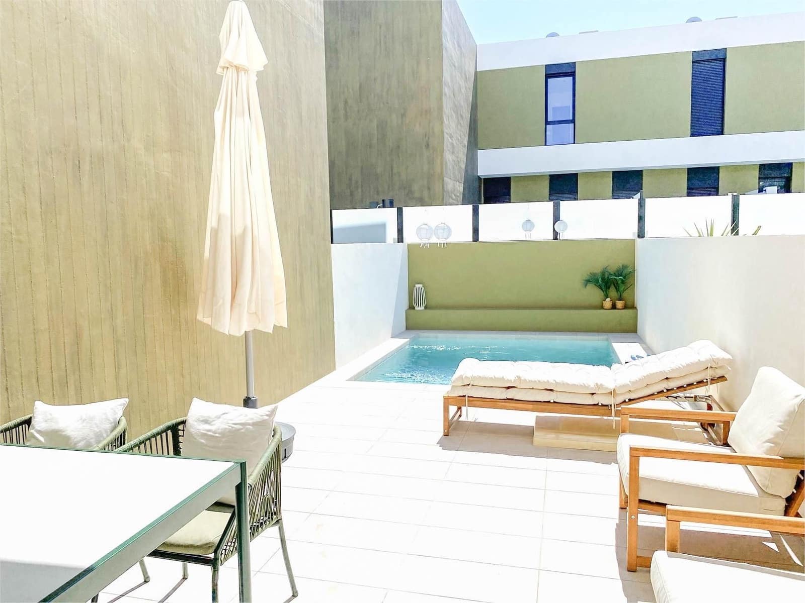 2 soveværelse Semi-Rækkehus til salg i Pilar de la Horadada med swimmingpool - € 235.000 (Ref: 8860710)