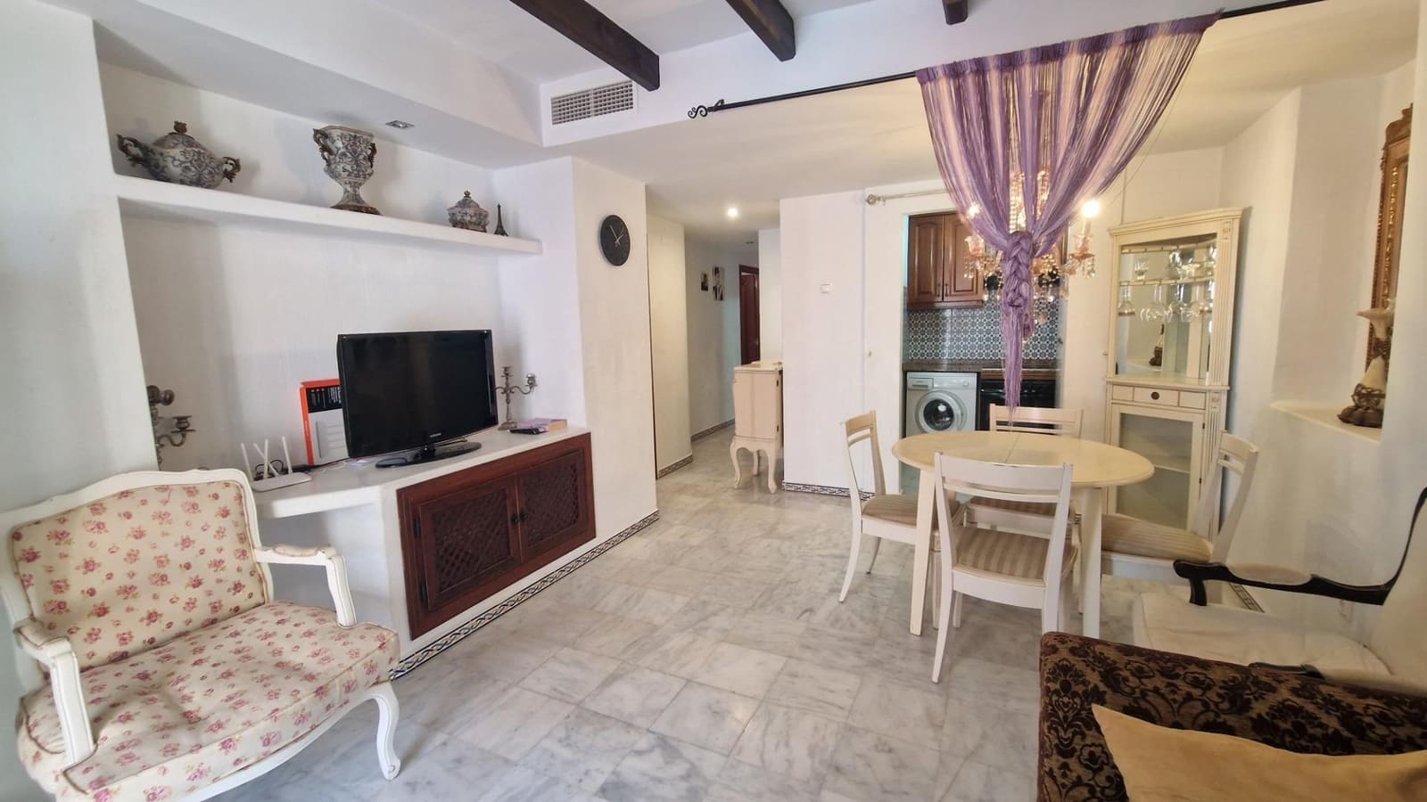 2 makuuhuone Huoneisto myytävänä paikassa Torrevieja mukana uima-altaan - 229 900 € (Ref: 8867336)