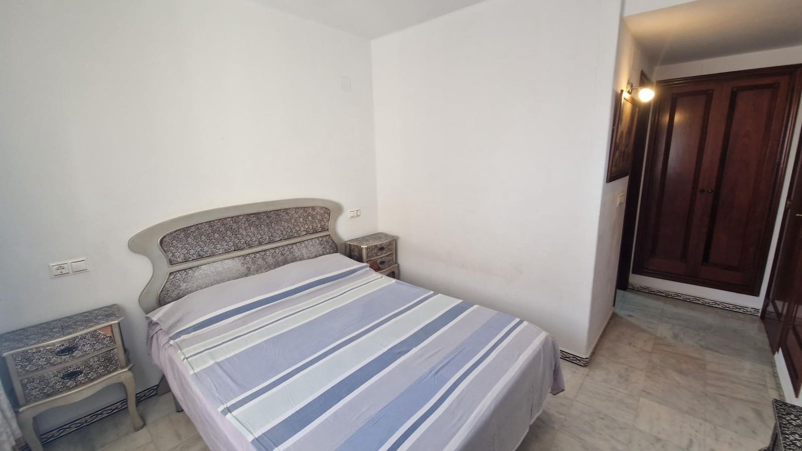 2 makuuhuone Huoneisto myytävänä paikassa Torrevieja mukana uima-altaan - 229 900 € (Ref: 8867336)