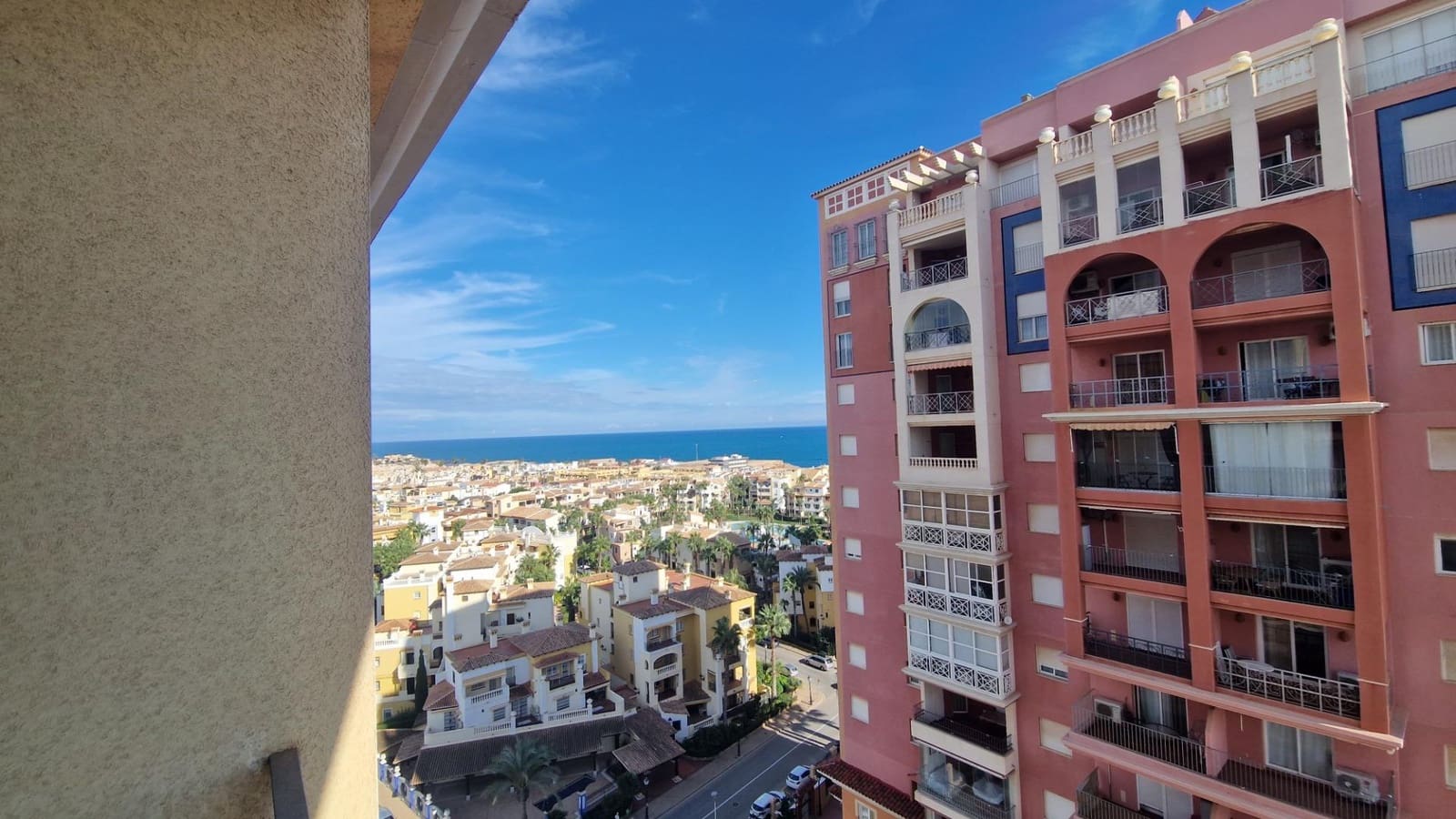 2 makuuhuone Huoneisto myytävänä paikassa Torrevieja mukana uima-altaan - 229 900 € (Ref: 8867336)