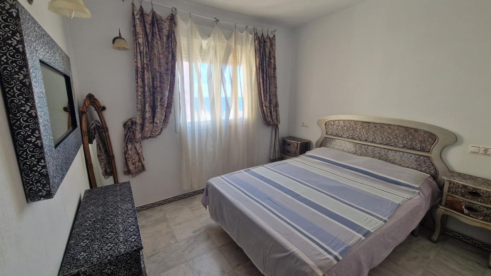 2 makuuhuone Huoneisto myytävänä paikassa Torrevieja mukana uima-altaan - 229 900 € (Ref: 8867336)