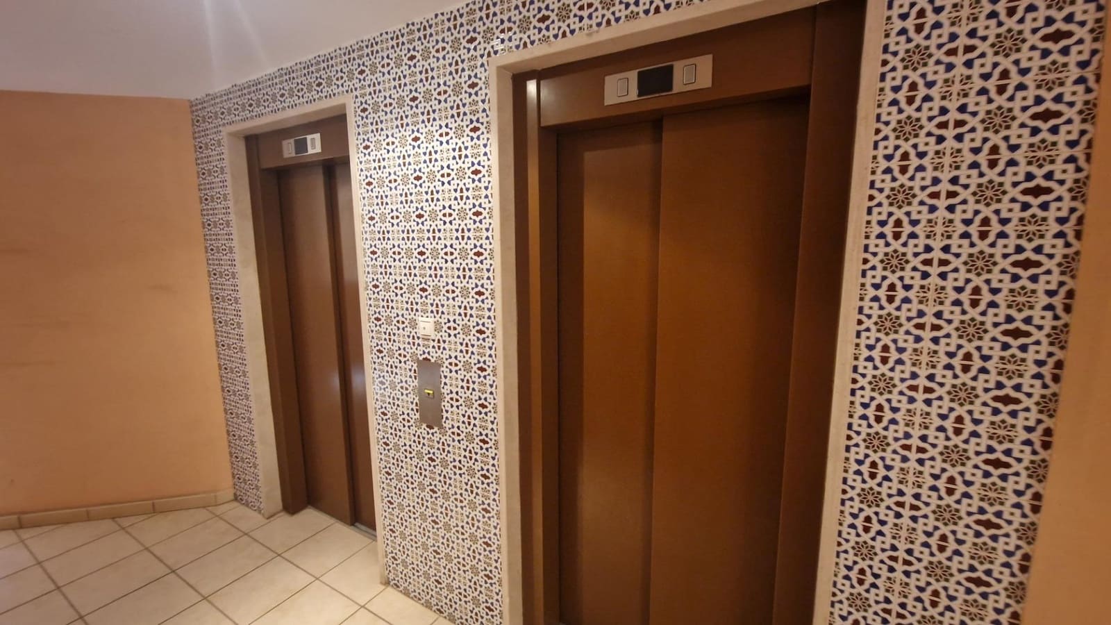 2 makuuhuone Huoneisto myytävänä paikassa Torrevieja mukana uima-altaan - 229 900 € (Ref: 8867336)