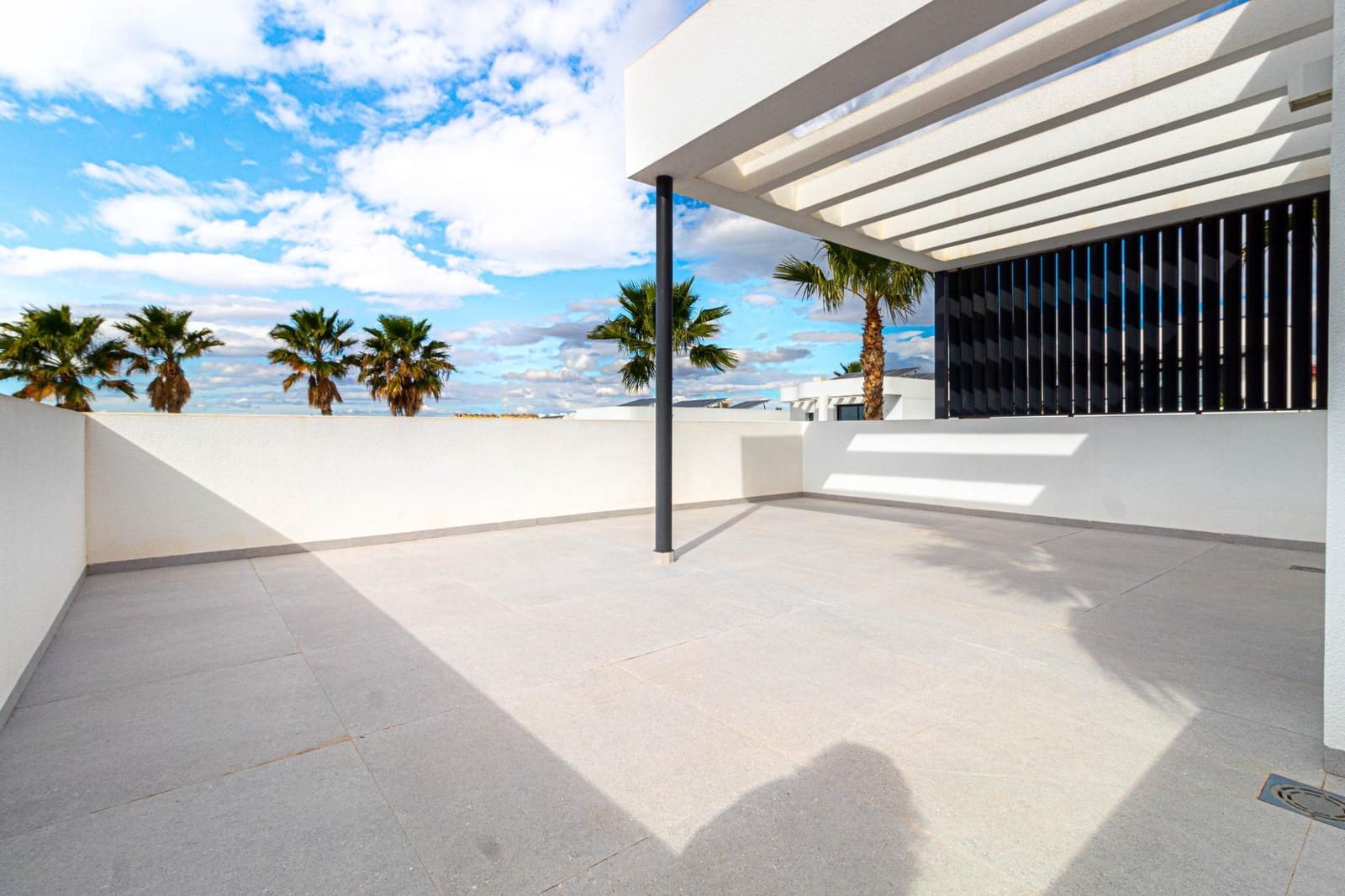 4 makuuhuone Huvila myytävänä paikassa San Fulgencio mukana uima-altaan 
autotalli - 985 000 € (Ref: 8869649)