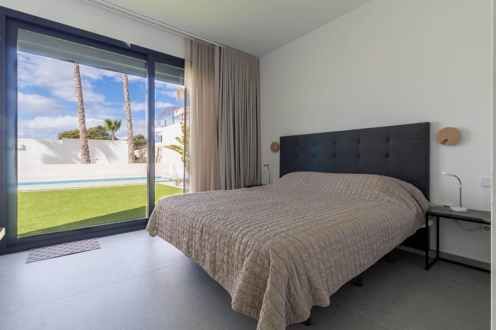 4 makuuhuone Huvila myytävänä paikassa San Fulgencio mukana uima-altaan 
autotalli - 985 000 € (Ref: 8869649)