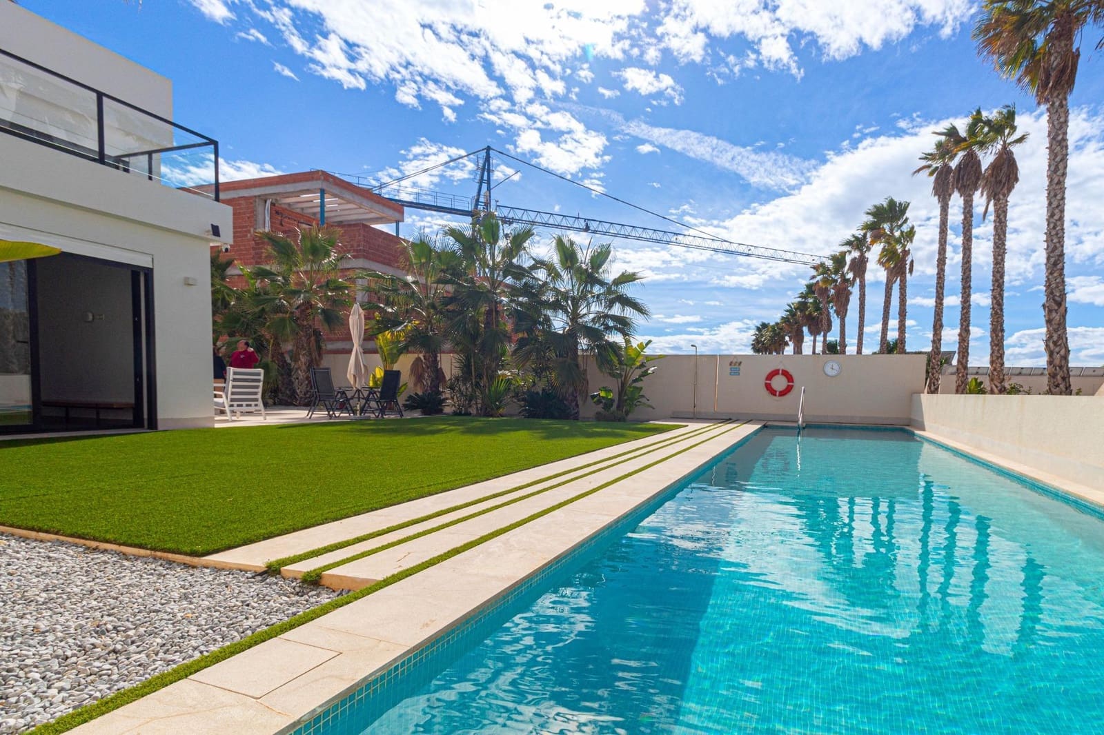 4 makuuhuone Huvila myytävänä paikassa San Fulgencio mukana uima-altaan 
autotalli - 985 000 € (Ref: 8869649)