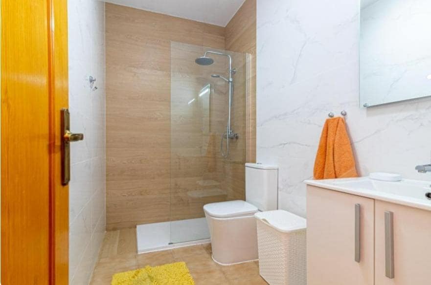 Apartamento de 2 habitaciones en Orihuela Costa en venta con piscina - 149.000 € (Ref: 8869651)