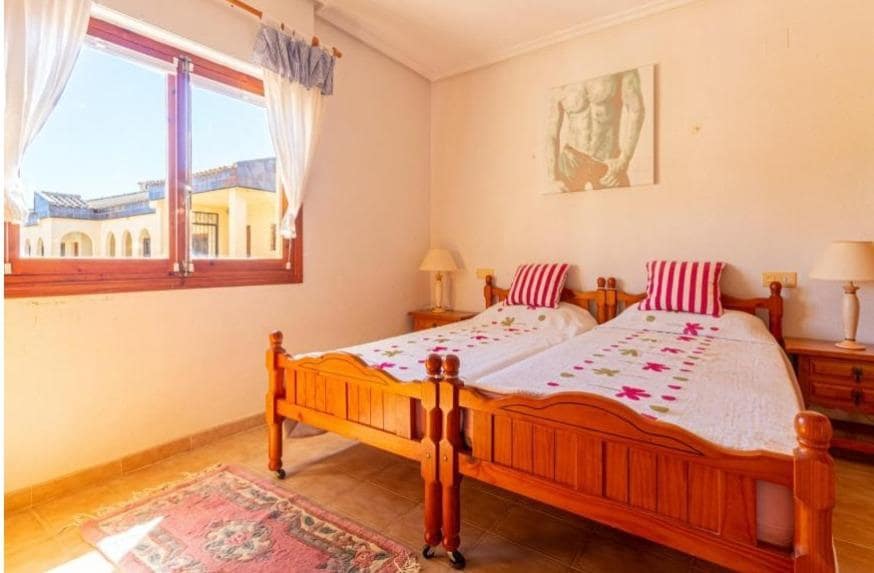 Apartamento de 2 habitaciones en Orihuela Costa en venta con piscina - 149.000 € (Ref: 8869651)