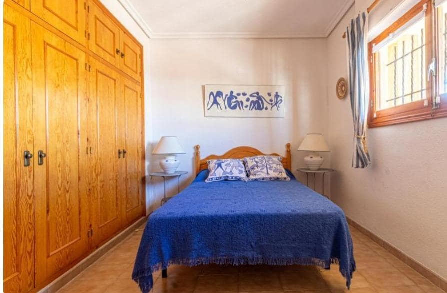 Apartamento de 2 habitaciones en Orihuela Costa en venta con piscina - 149.000 € (Ref: 8869651)