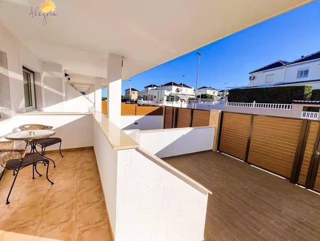 2 makuuhuone Huvila myytävänä paikassa Los Balcones - 209 500 € (Ref: 8875736)