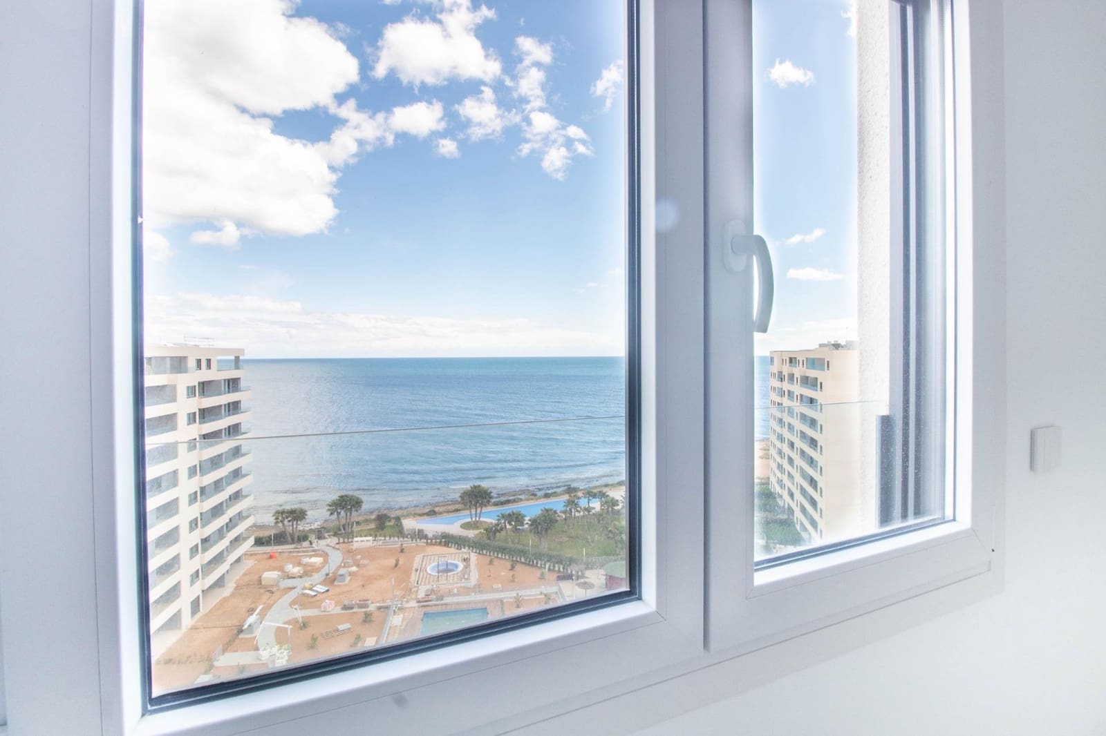 2 quarto Penthouse para venda em Orihuela Costa com piscina - 649 000 € (Ref: 8902282)