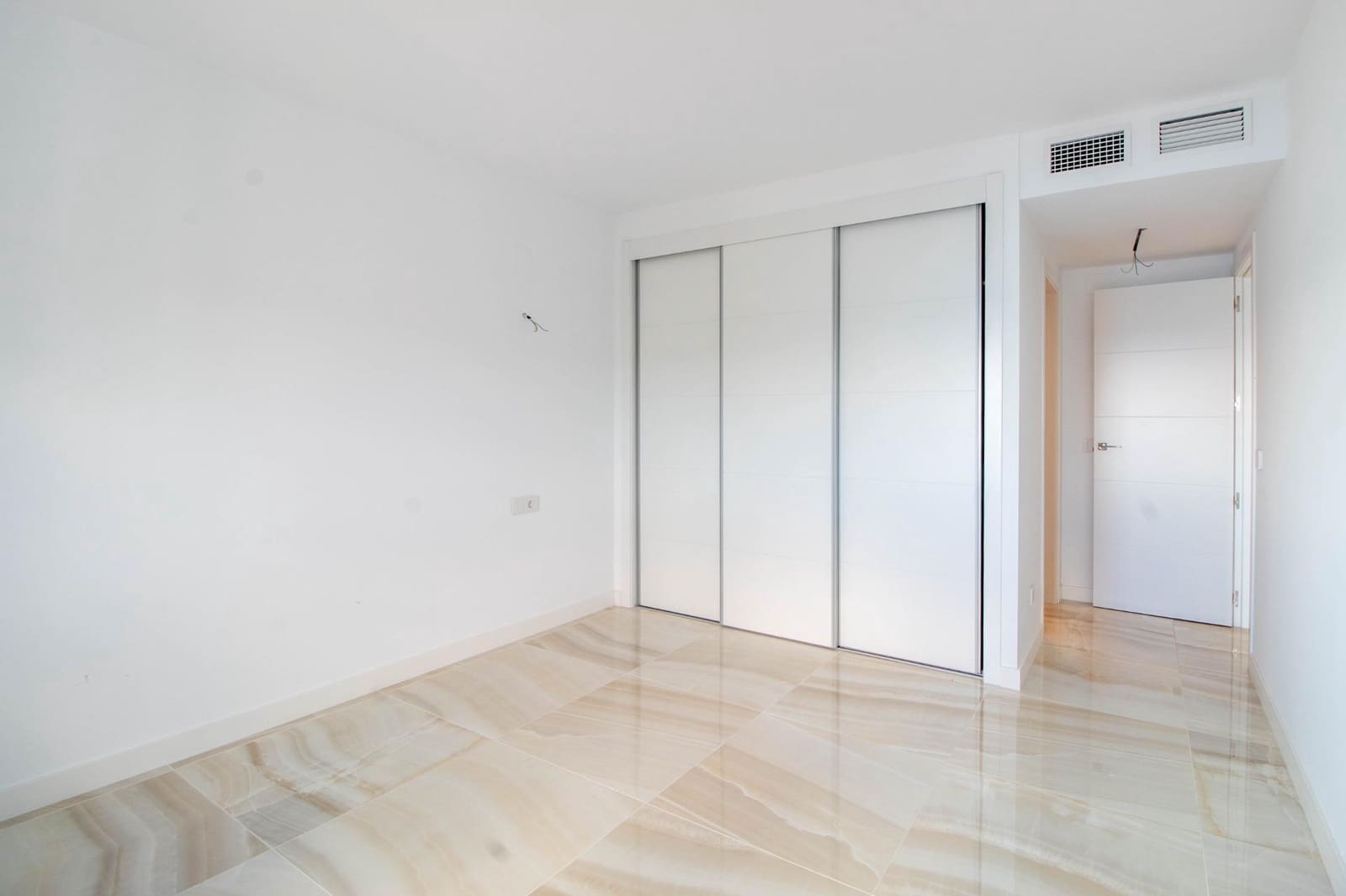 2 quarto Penthouse para venda em Orihuela Costa com piscina - 649 000 € (Ref: 8902282)