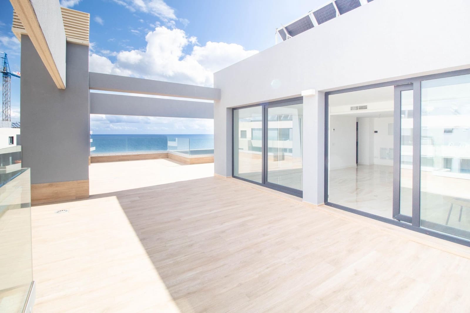 2 quarto Penthouse para venda em Orihuela Costa com piscina - 649 000 € (Ref: 8902282)