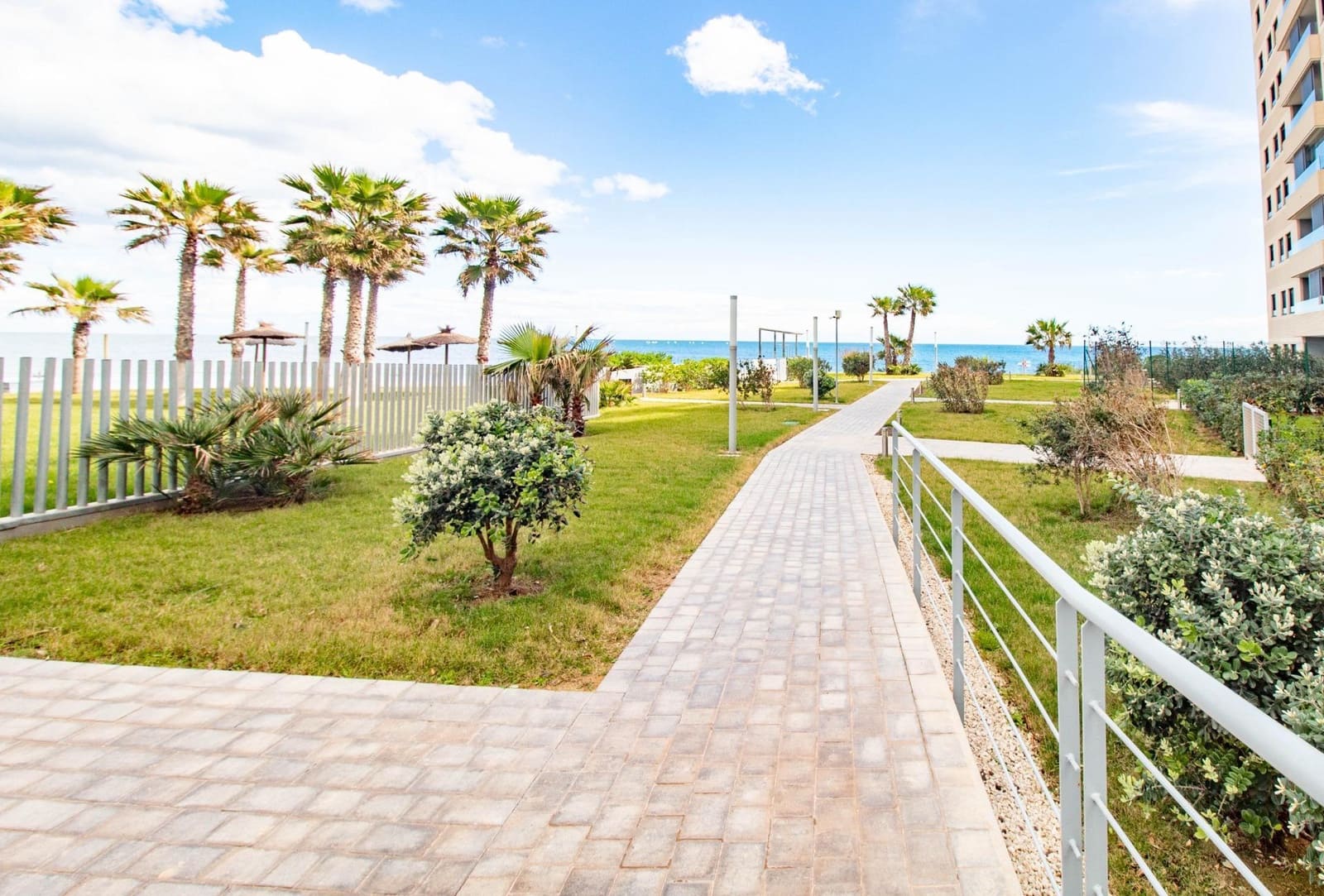 2 quarto Penthouse para venda em Orihuela Costa com piscina - 649 000 € (Ref: 8902282)