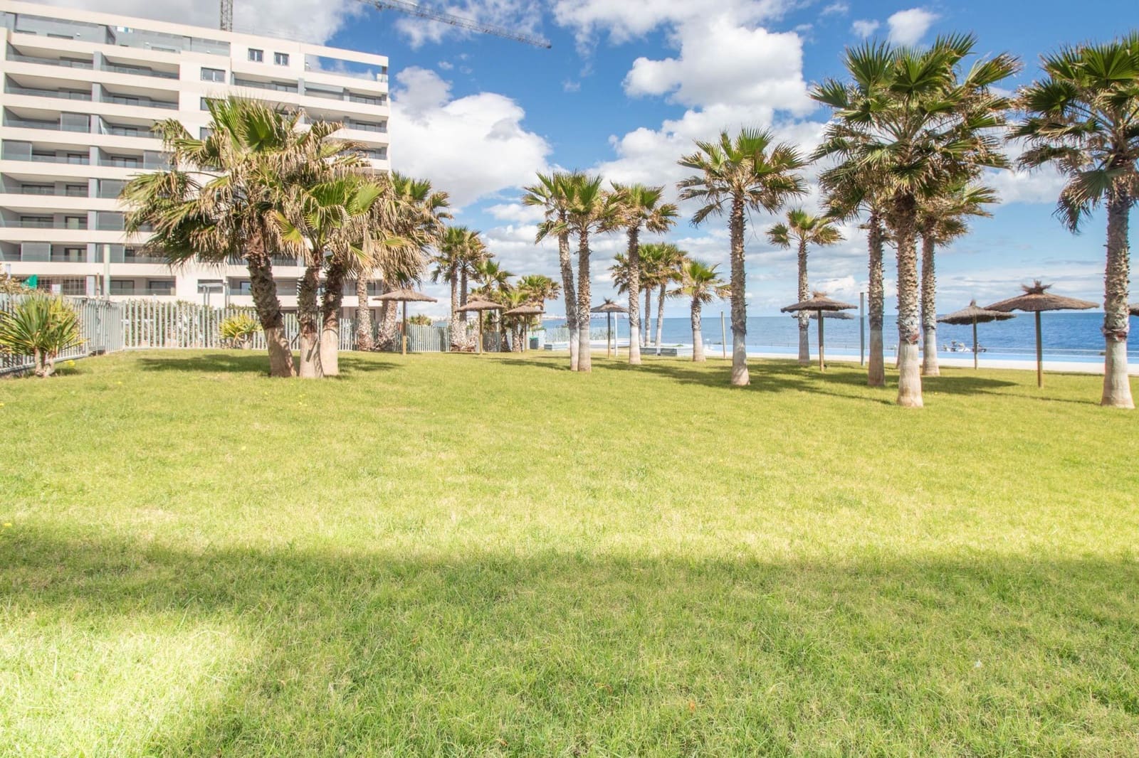 2 quarto Penthouse para venda em Orihuela Costa com piscina - 649 000 € (Ref: 8902282)