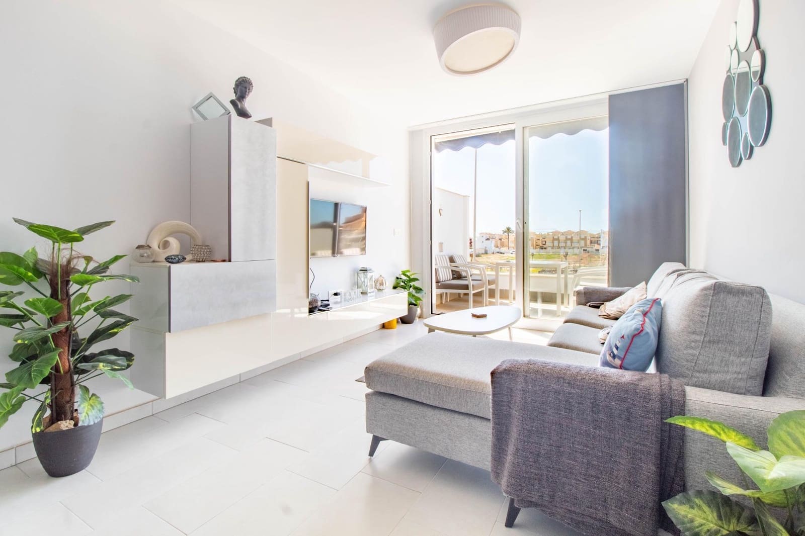 2 quarto Bungalow para venda em Torre de la Horadada com piscina - 295 000 € (Ref: 8926652)