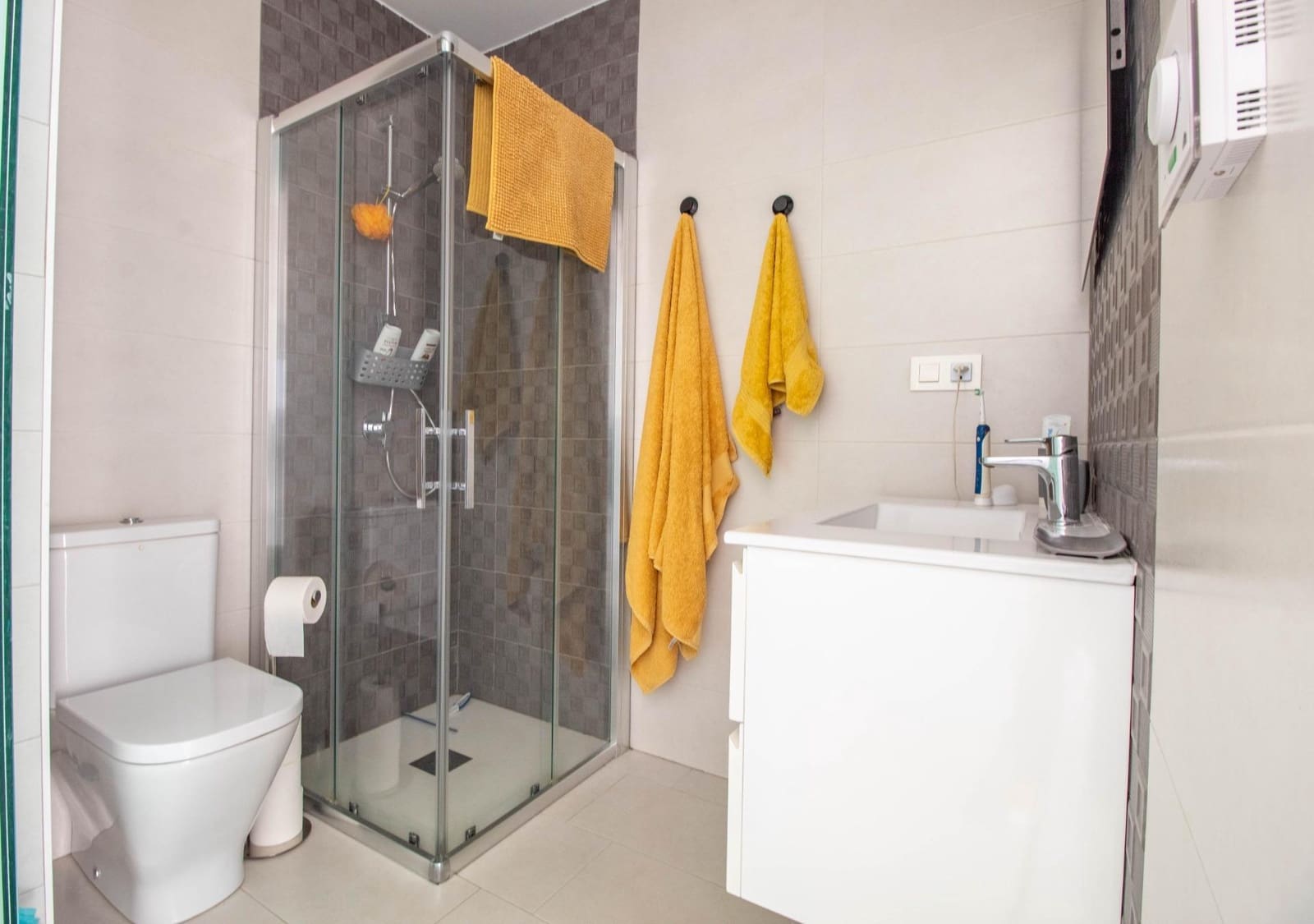 2 quarto Bungalow para venda em Torre de la Horadada com piscina - 295 000 € (Ref: 8926652)