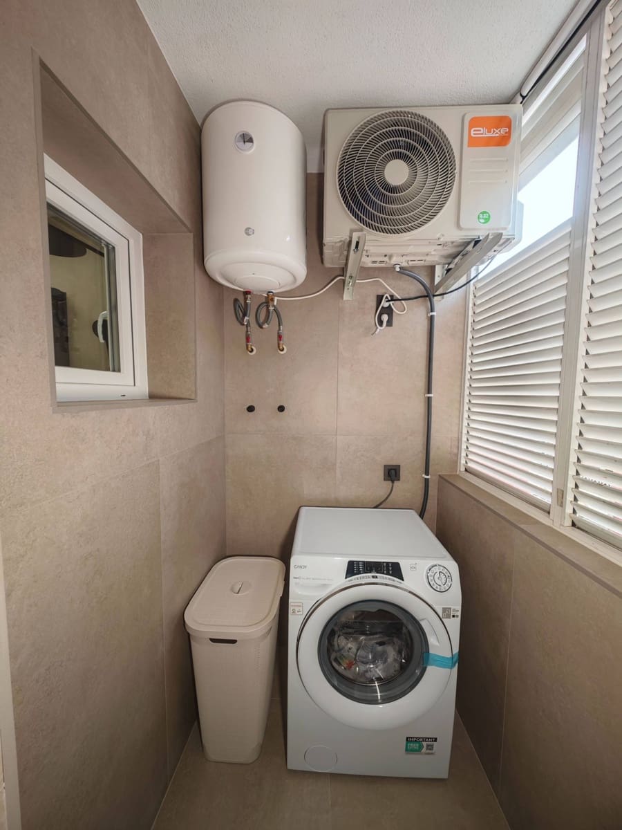 2 soveværelse Lejlighed til salg i Torrevieja med swimmingpool - € 187.000 (Ref: 8930403)