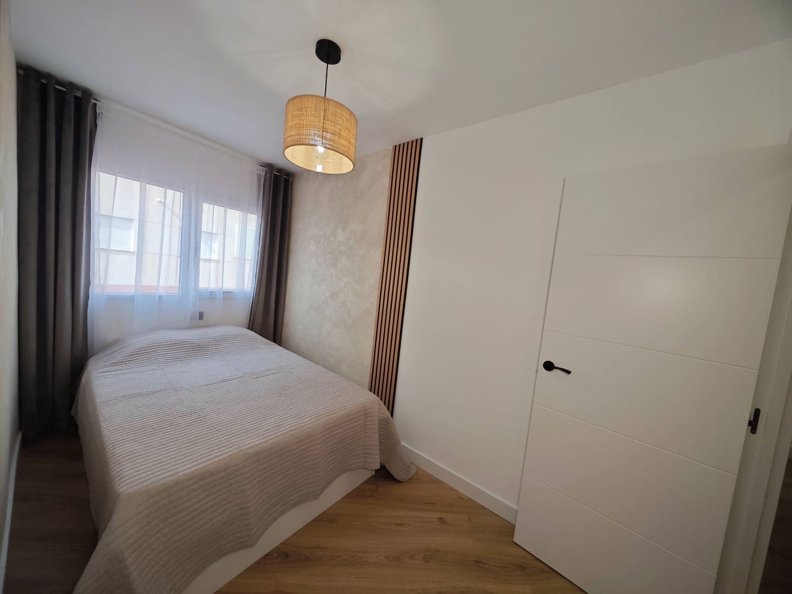 2 soveværelse Lejlighed til salg i Torrevieja med swimmingpool - € 187.000 (Ref: 8930403)