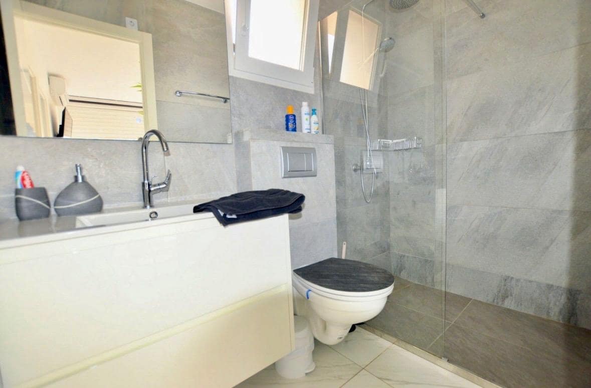 5 soveværelse Villa til salg i Blue Lagoon med swimmingpool - € 379.900 (Ref: 8939548)