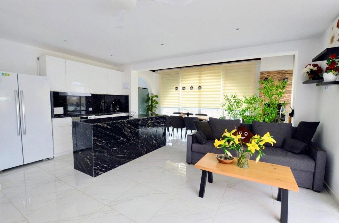 5 soveværelse Villa til salg i Blue Lagoon med swimmingpool - € 379.900 (Ref: 8939548)