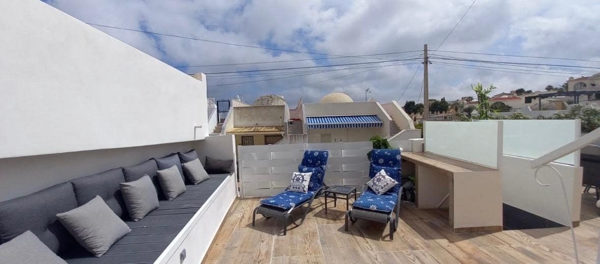 5 soveværelse Villa til salg i Blue Lagoon med swimmingpool - € 379.900 (Ref: 8939548)