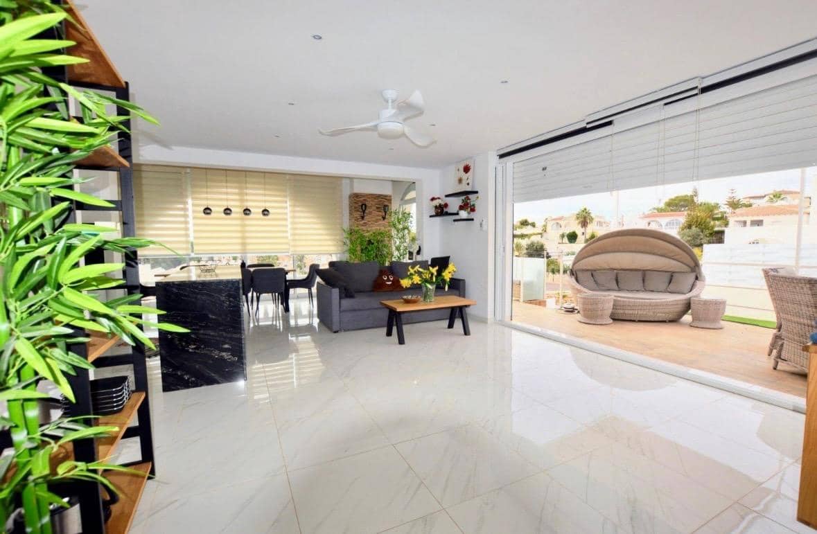 5 soveværelse Villa til salg i Blue Lagoon med swimmingpool - € 379.900 (Ref: 8939548)